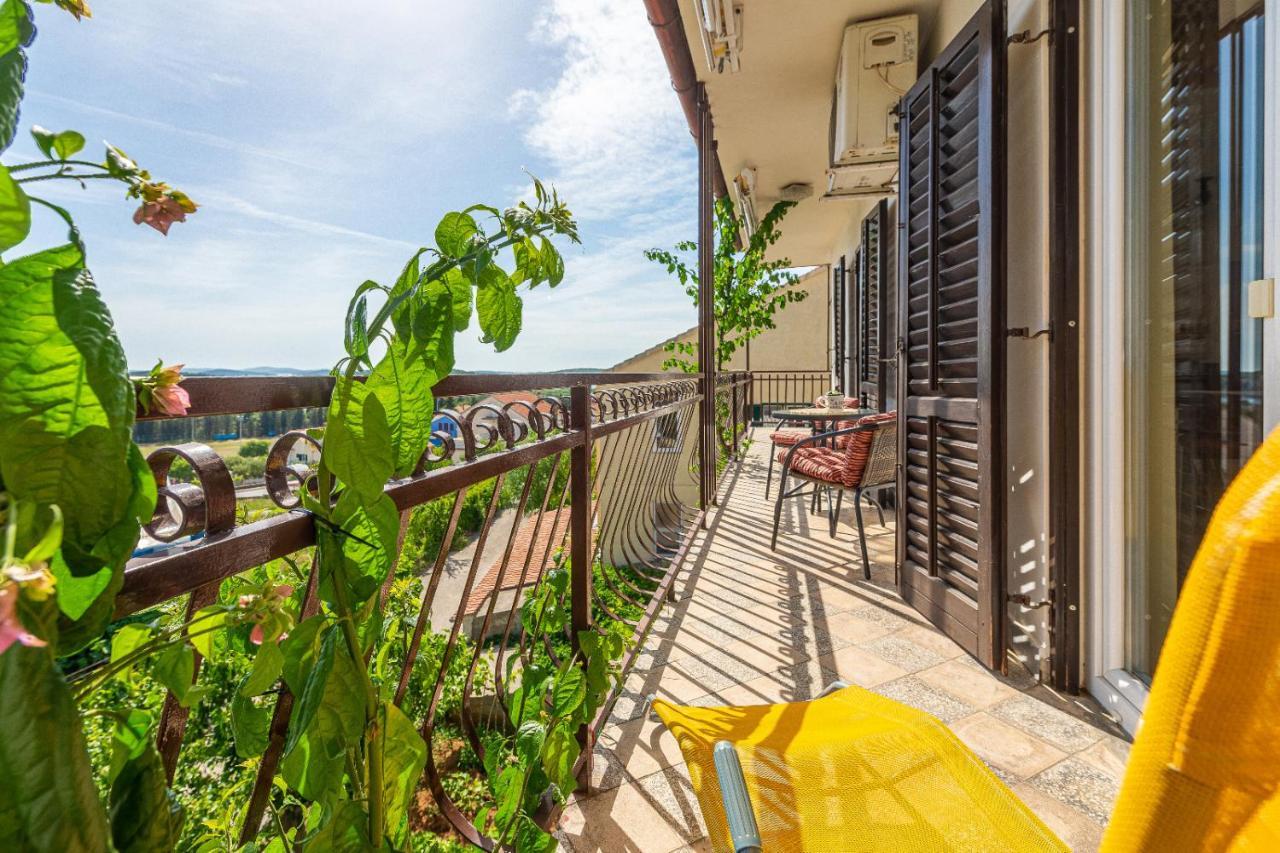 Apartments Dida Frane In 希贝尼克 外观 照片